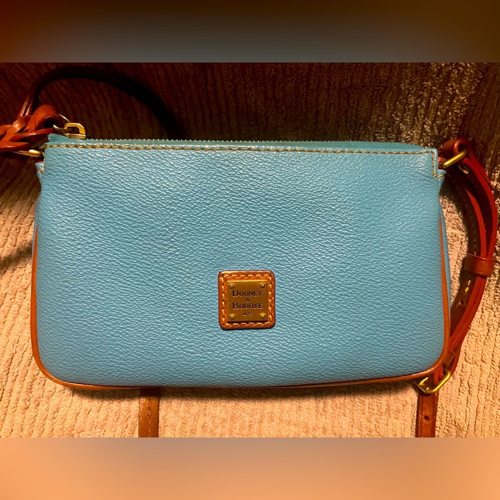 Dooney and Bourke purse